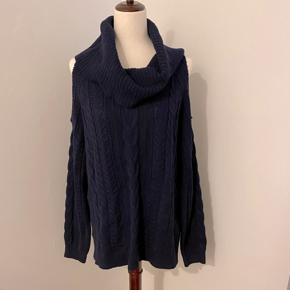 NWT Crown & Ivy Navy Blue Cold Shoulder Cable Knit Sweater Size XL